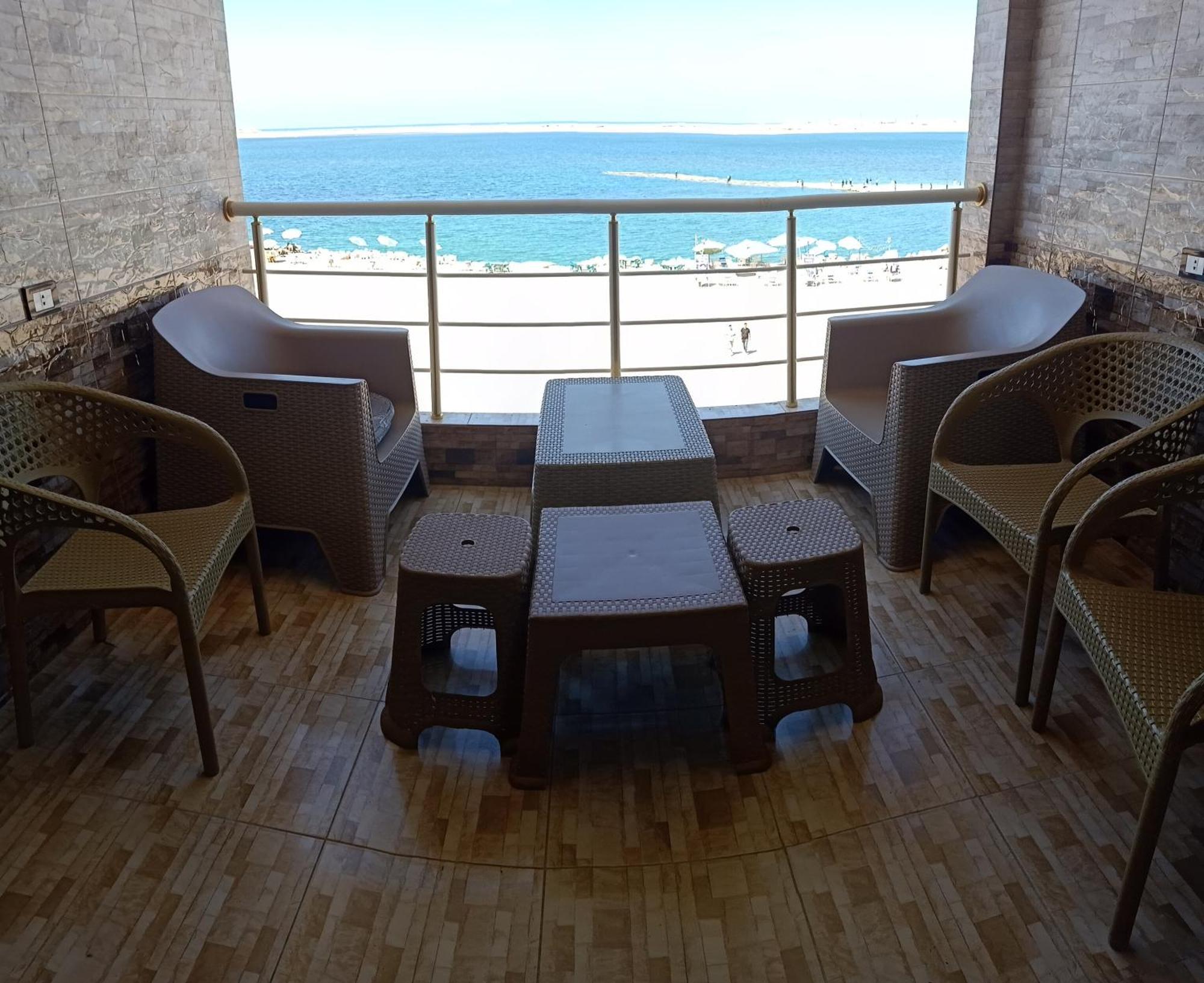 Furnished Apartment - Beach View "Nearest Beach 2 Minutes Walking" - Free Wifi- Abo Keer - Alexandria - Egypt Abu Qir Экстерьер фото